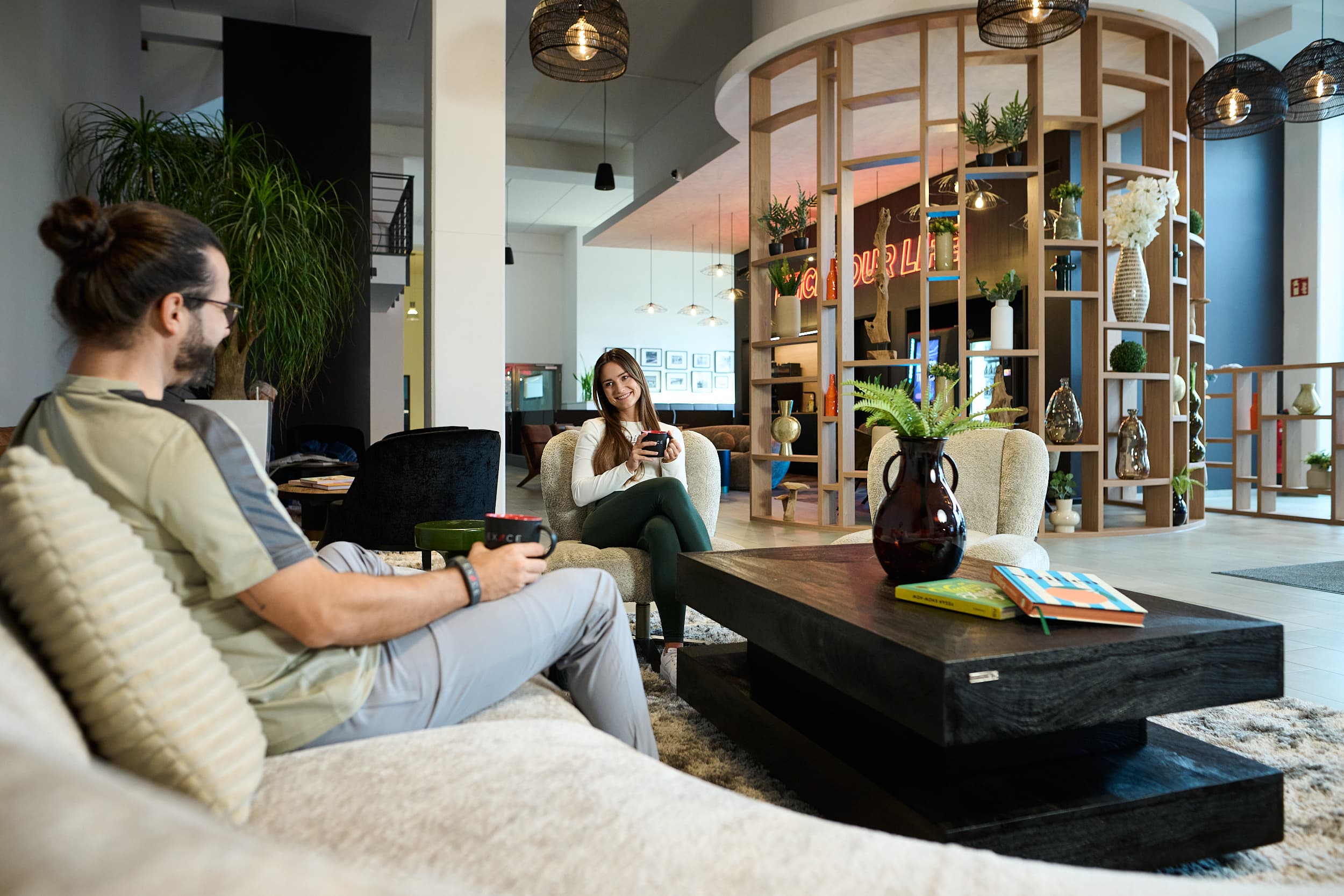 EXICE Club Impression 1